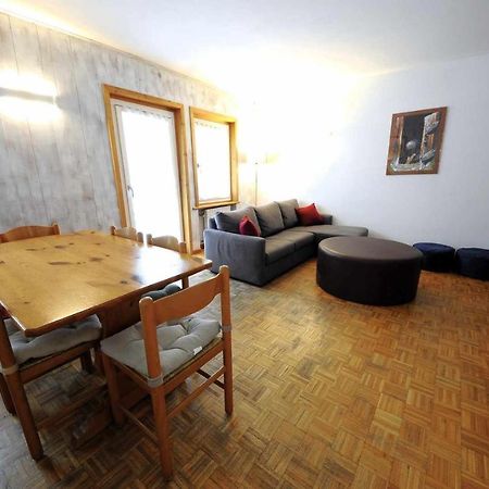 Chalet Rododendro Forest By Livigno Accomodation Bagian luar foto