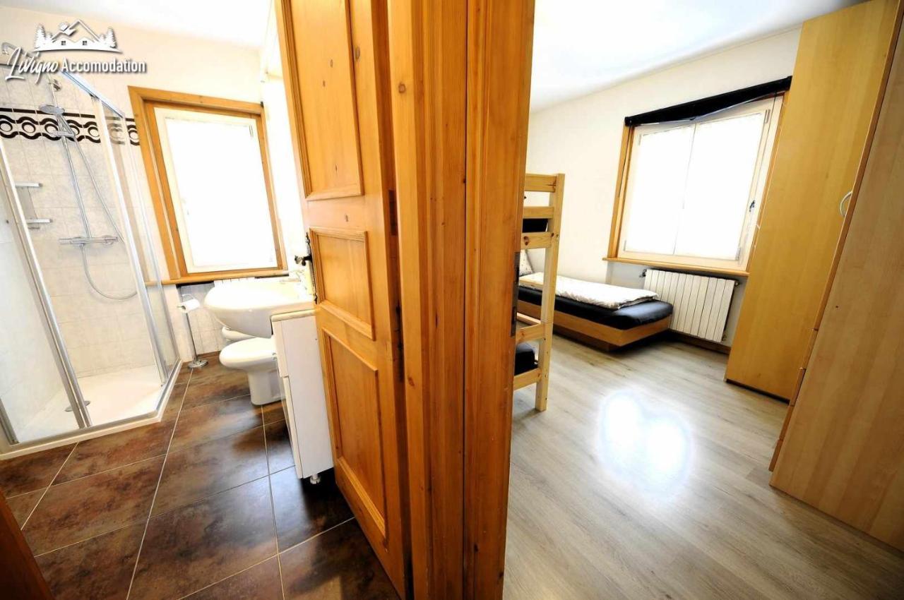 Chalet Rododendro Forest By Livigno Accomodation Bagian luar foto