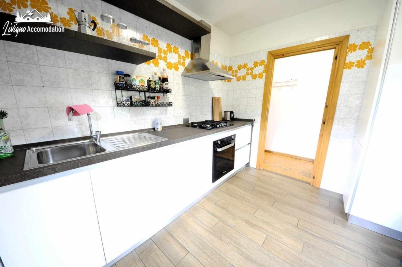 Chalet Rododendro Forest By Livigno Accomodation Bagian luar foto