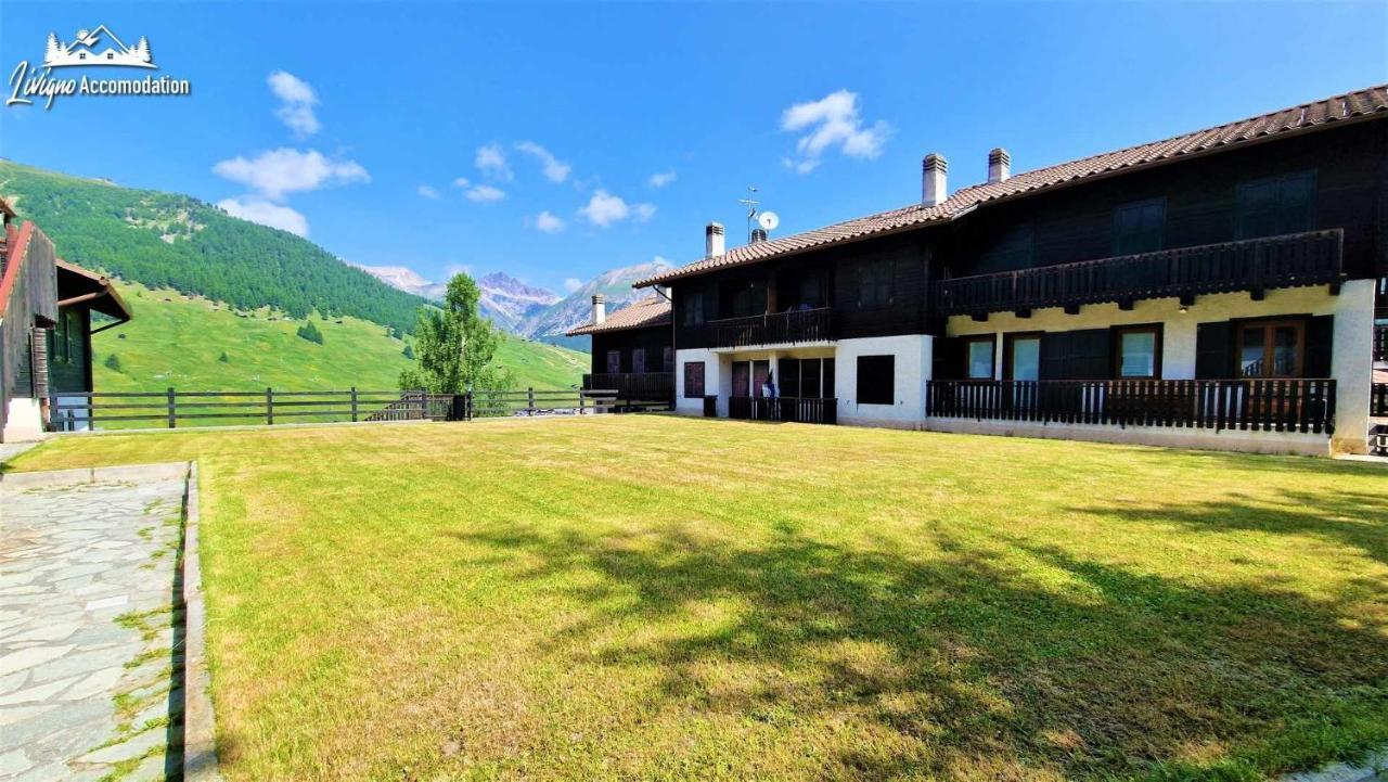 Chalet Rododendro Forest By Livigno Accomodation Bagian luar foto