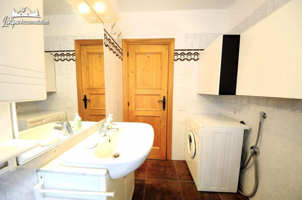 Chalet Rododendro Forest By Livigno Accomodation Bagian luar foto