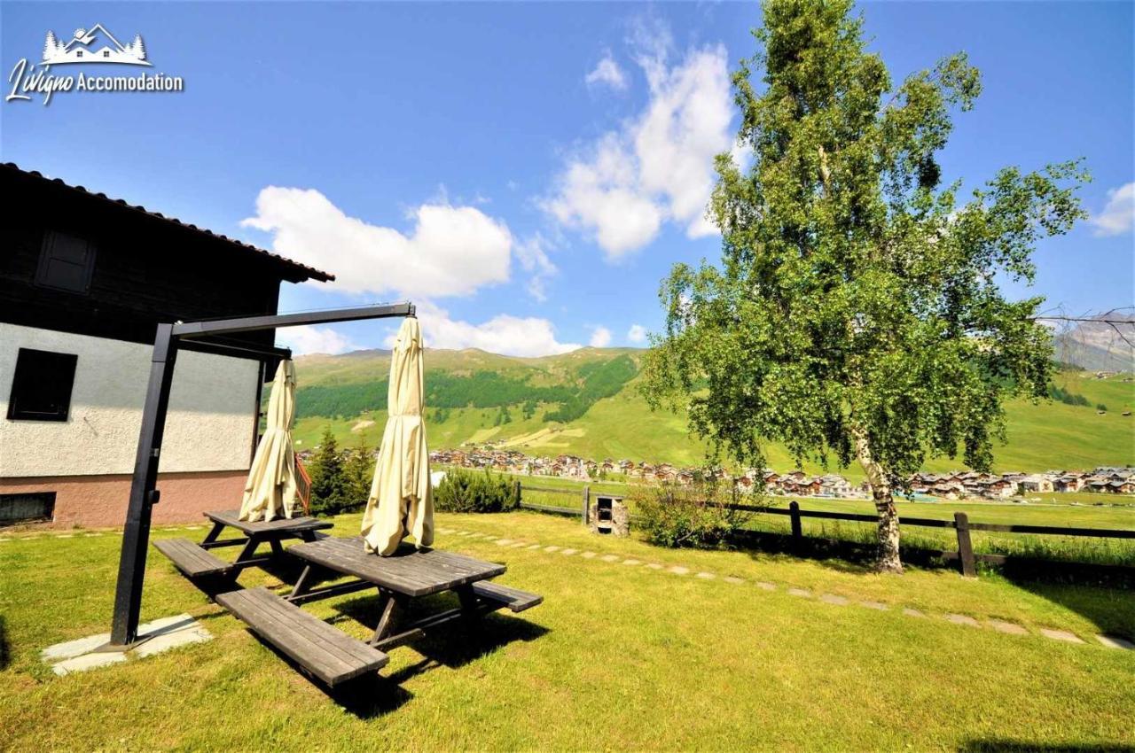 Chalet Rododendro Forest By Livigno Accomodation Bagian luar foto
